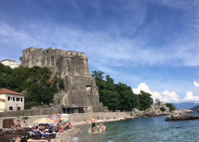 Apartment Simo Herceg Novi Bagian luar foto