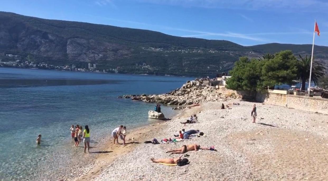Apartment Simo Herceg Novi Bagian luar foto